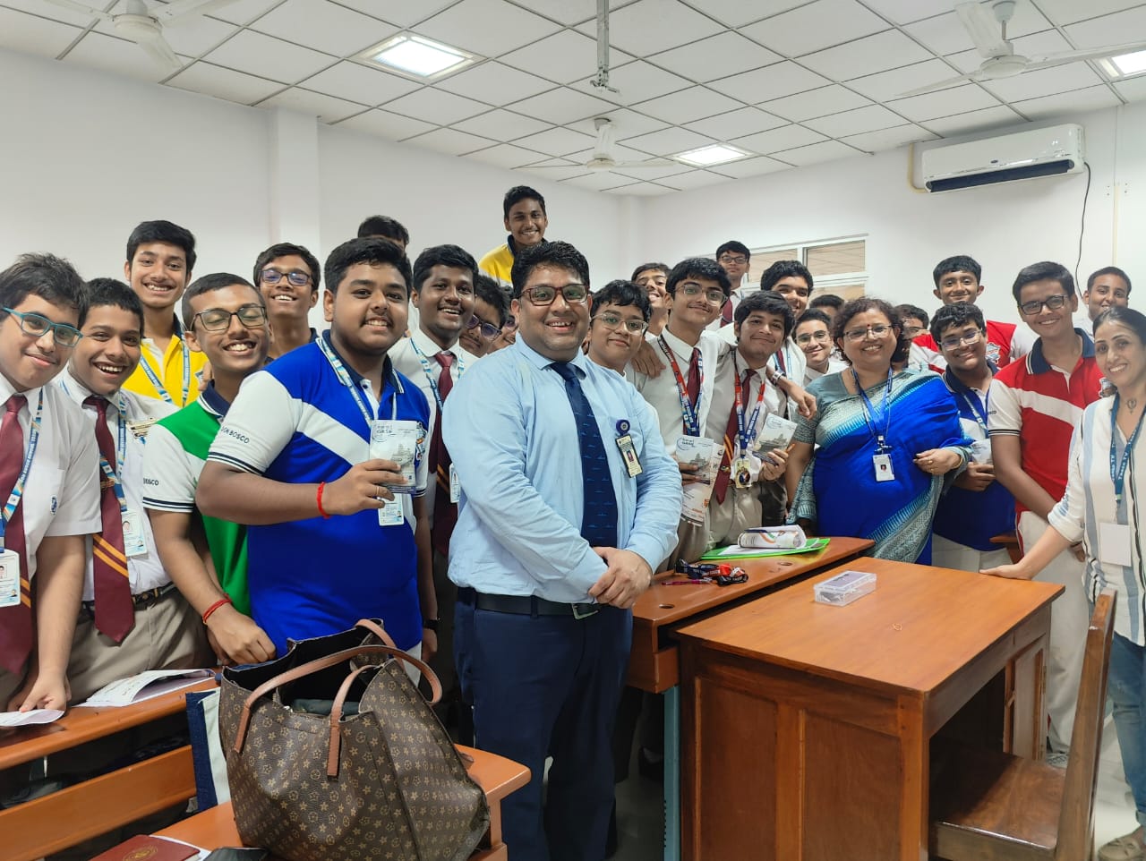 KWIZDOM 2025_ A QUIZ CONTEST ON GLORIOUS INDIA ACROSS SCHOOLS IN KOLKATA & ADJOINING DISTRICTS - Thumbnail